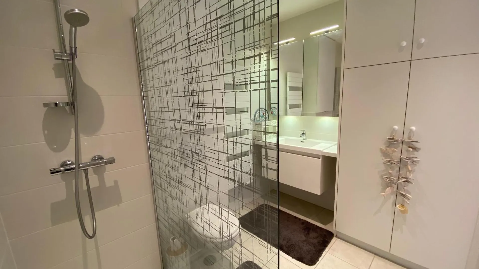 Ref 231 - Port-Louis Appartement Type 2 Pleine Vue Petite Mer Avec Terrasse, Parking Et Garage Dans Residence Recente צרפת